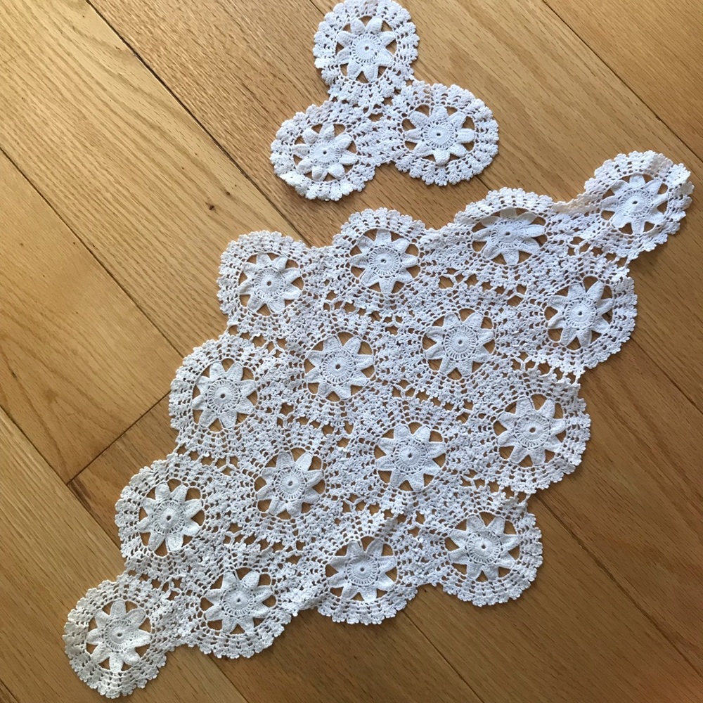 Vintage Handmade Crochet Doily Set/2